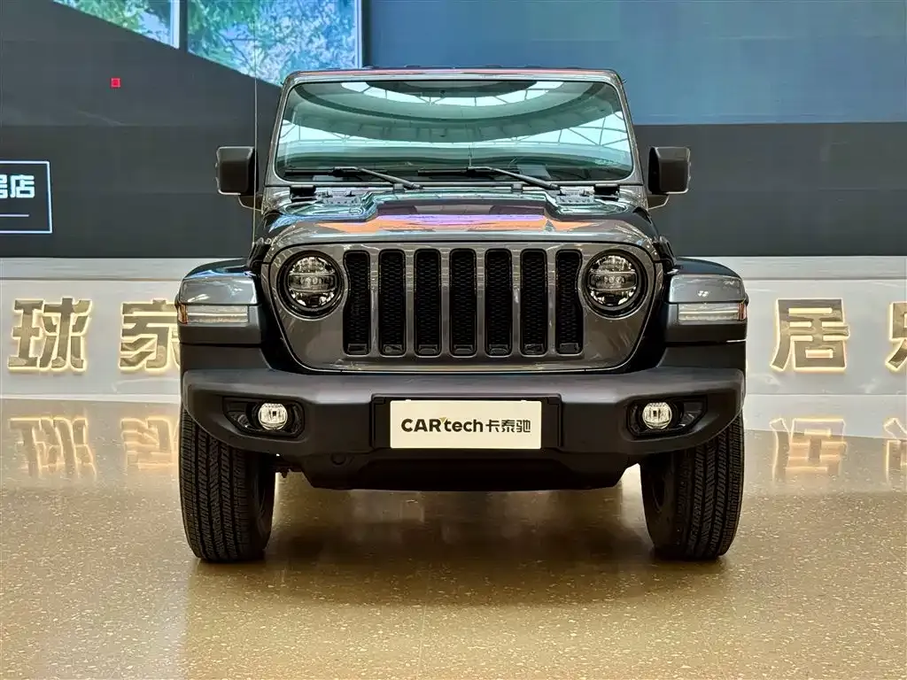 Jeep Wrangler — фото 2