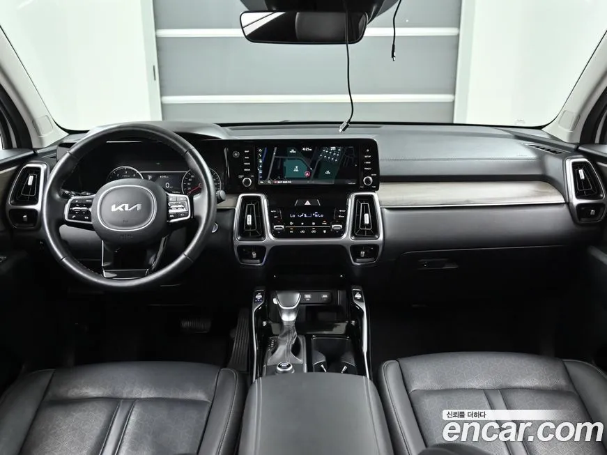Kia Sorento — фото 7