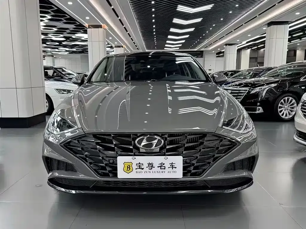 Hyundai Sonata — фото 1