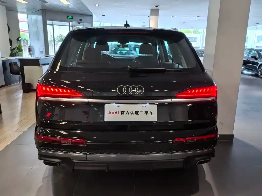 Audi Q7 — фото 4
