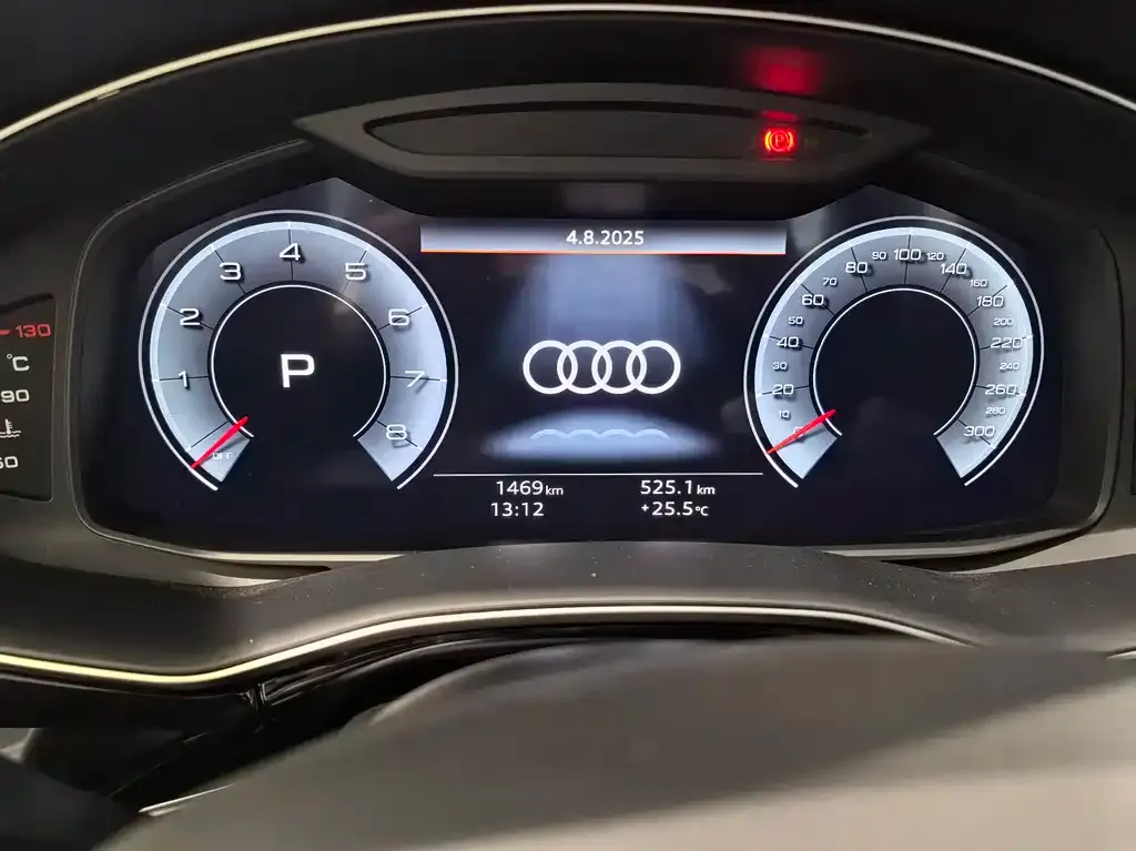 Audi Q7 — фото 7