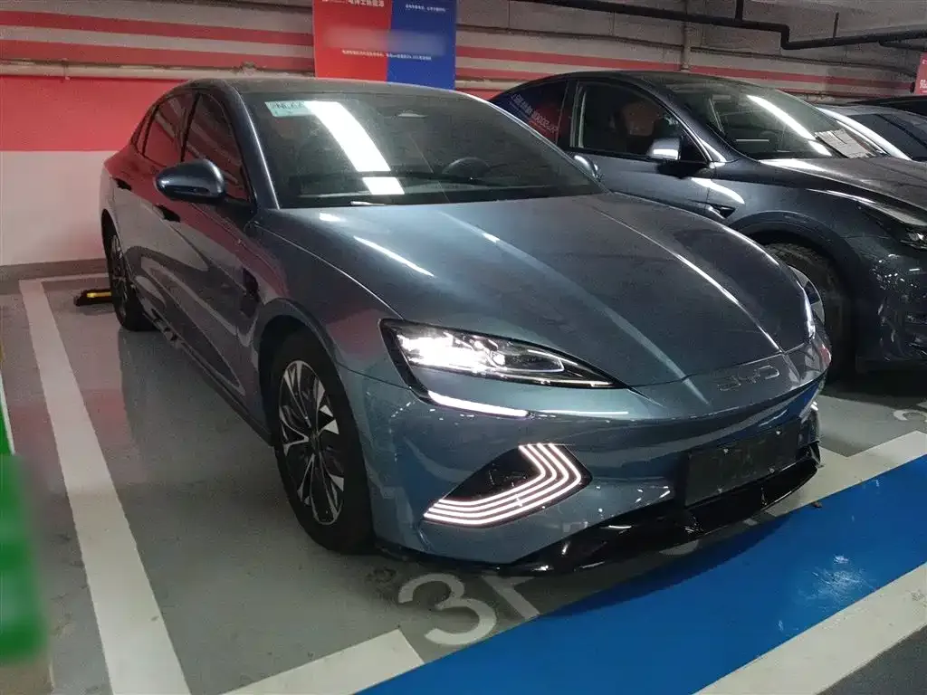 BYD Seal — фото 4