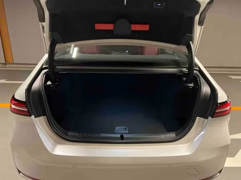 BMW i5 — фото 6