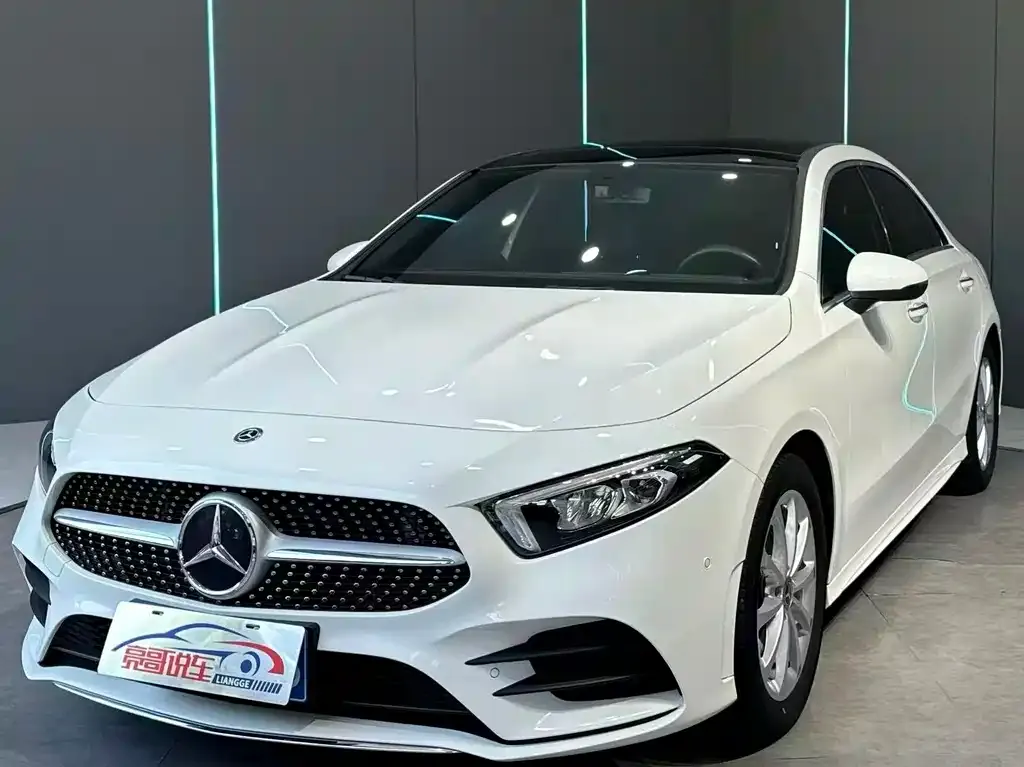 Mercedes-Benz A-Class — фото 1