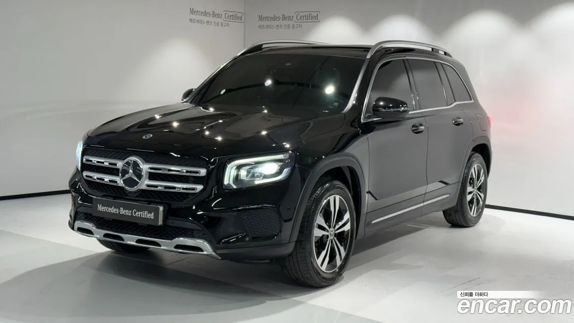Mercedes-Benz GLB-Class — фото 1