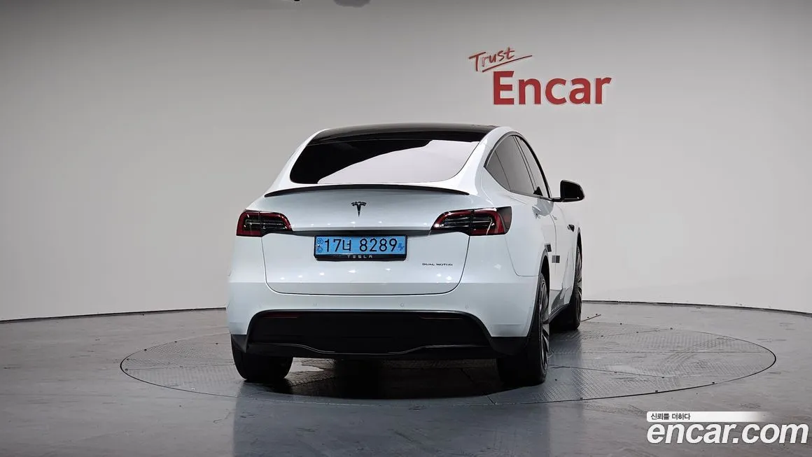 Tesla Model Y — фото 4