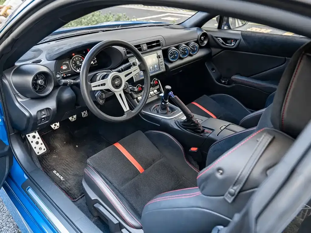 Subaru BRZ — фото 4