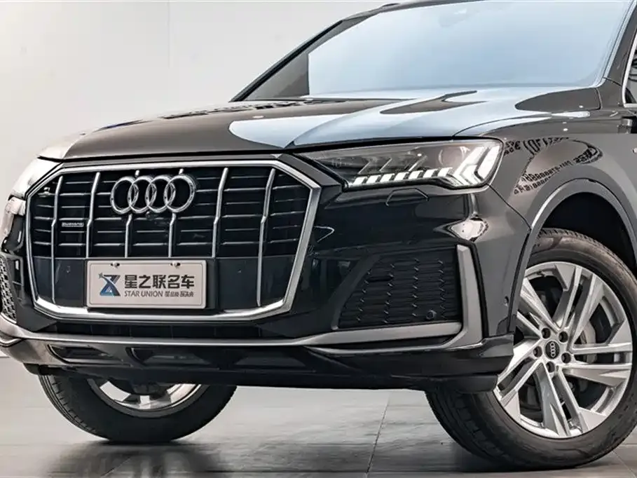 Audi Q7 — фото 2