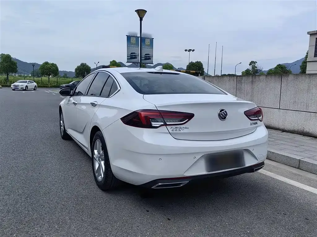 Buick Regal — фото 6