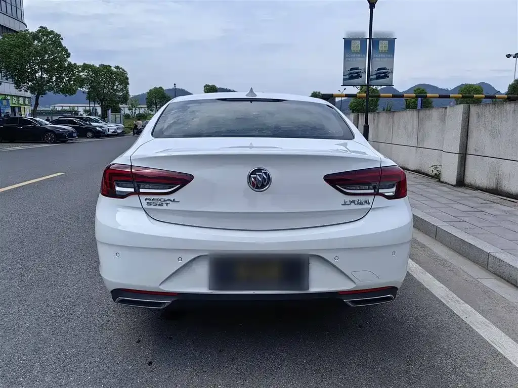 Buick Regal — фото 8