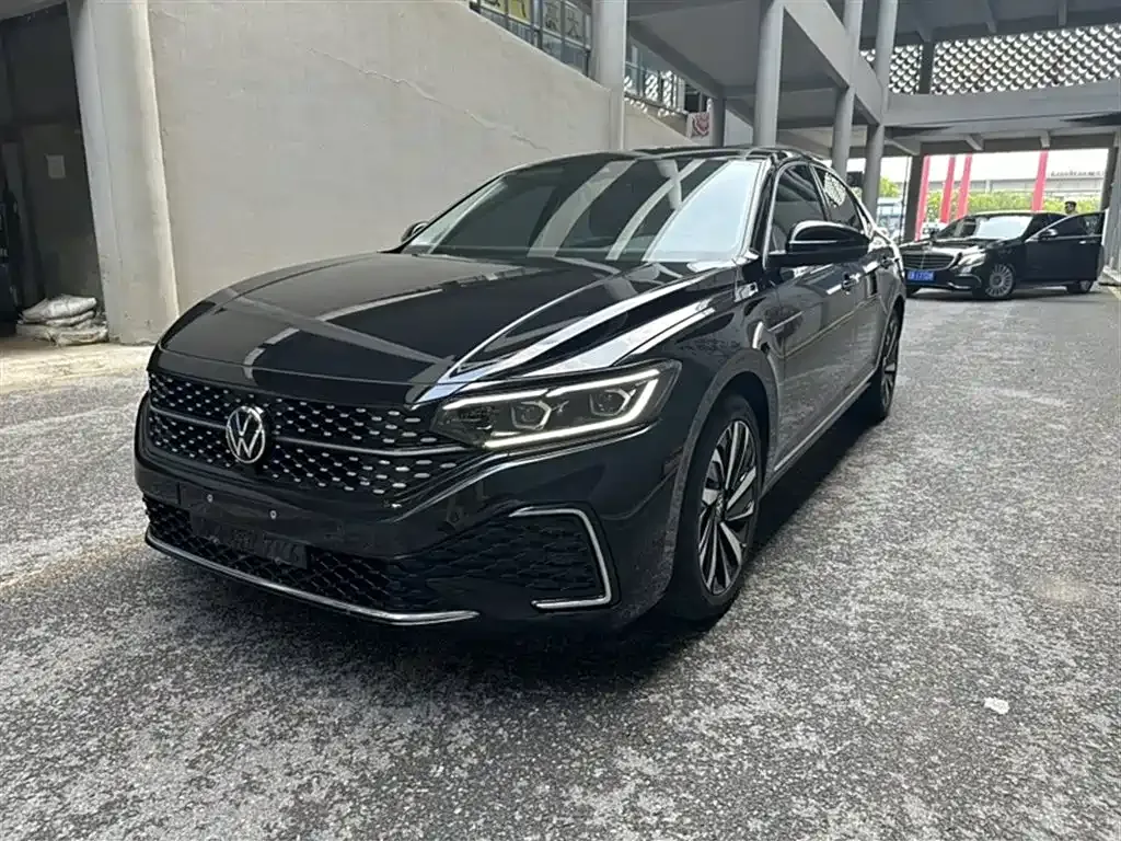 Volkswagen Passat — фото 2
