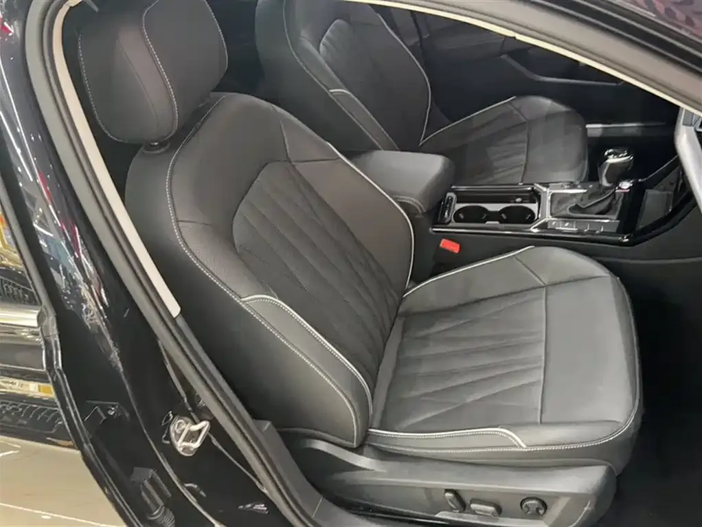 Volkswagen Passat — фото 3