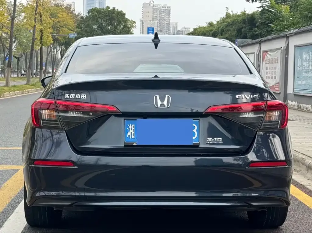 Honda Civic — фото 8