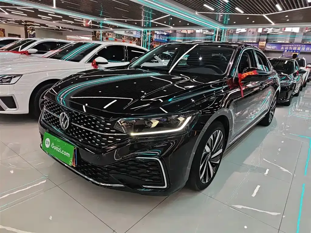 Volkswagen Passat — фото 2