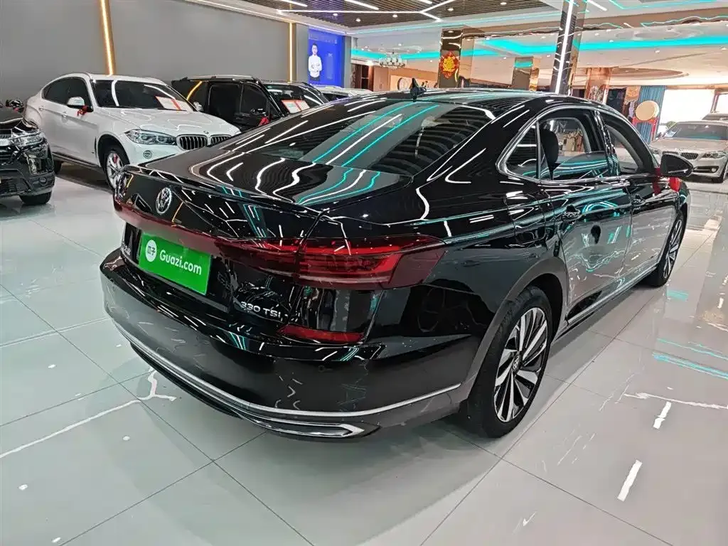 Volkswagen Passat — фото 7