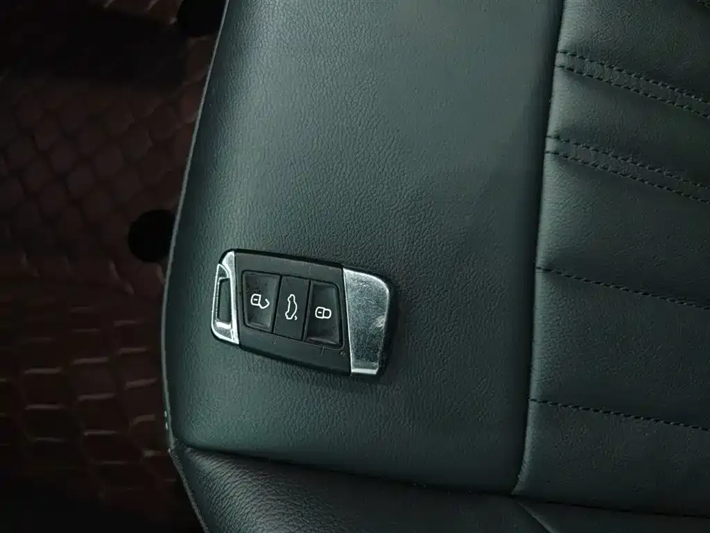 Volkswagen Passat — фото 9