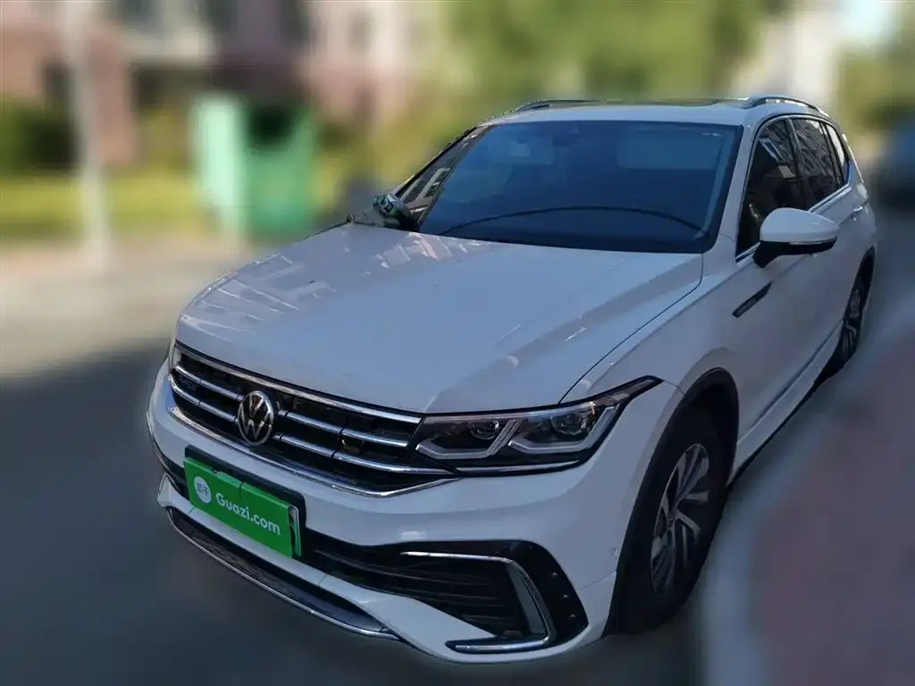 Volkswagen Tiguan L New Energy — фото 1