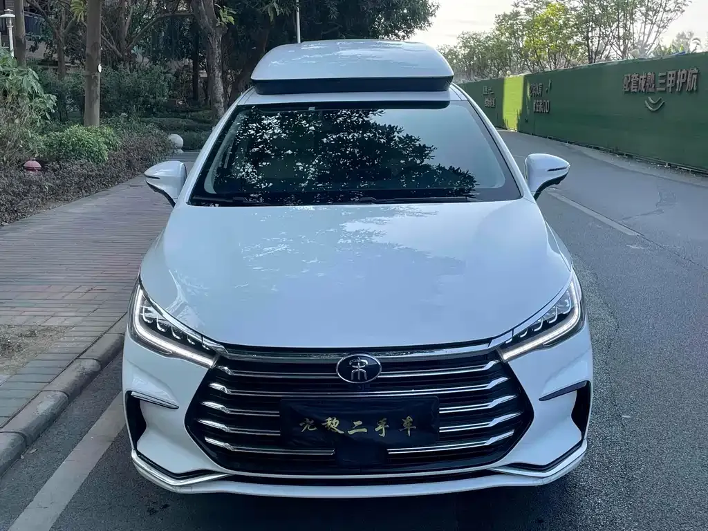 BYD MAX New Energy — фото 2