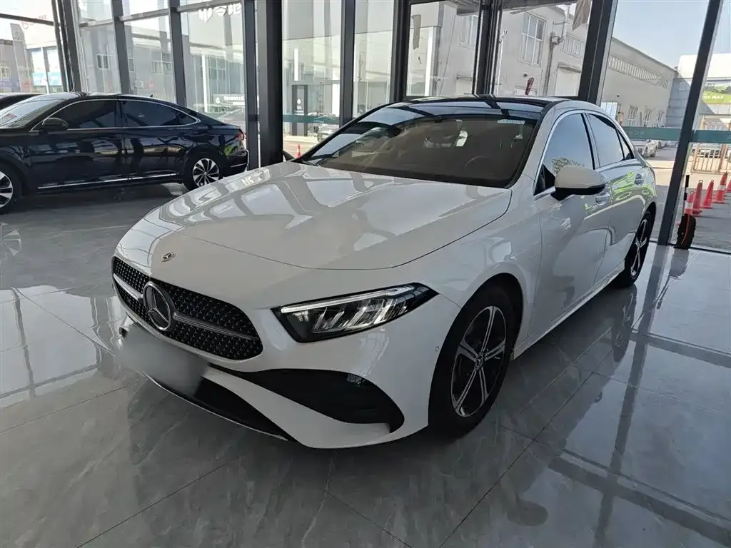 Mercedes-Benz A-Class — фото 1