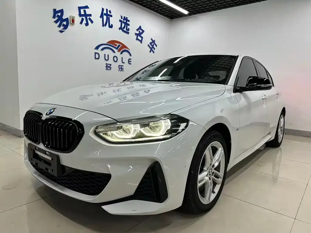 BMW 1 Series — фото 1