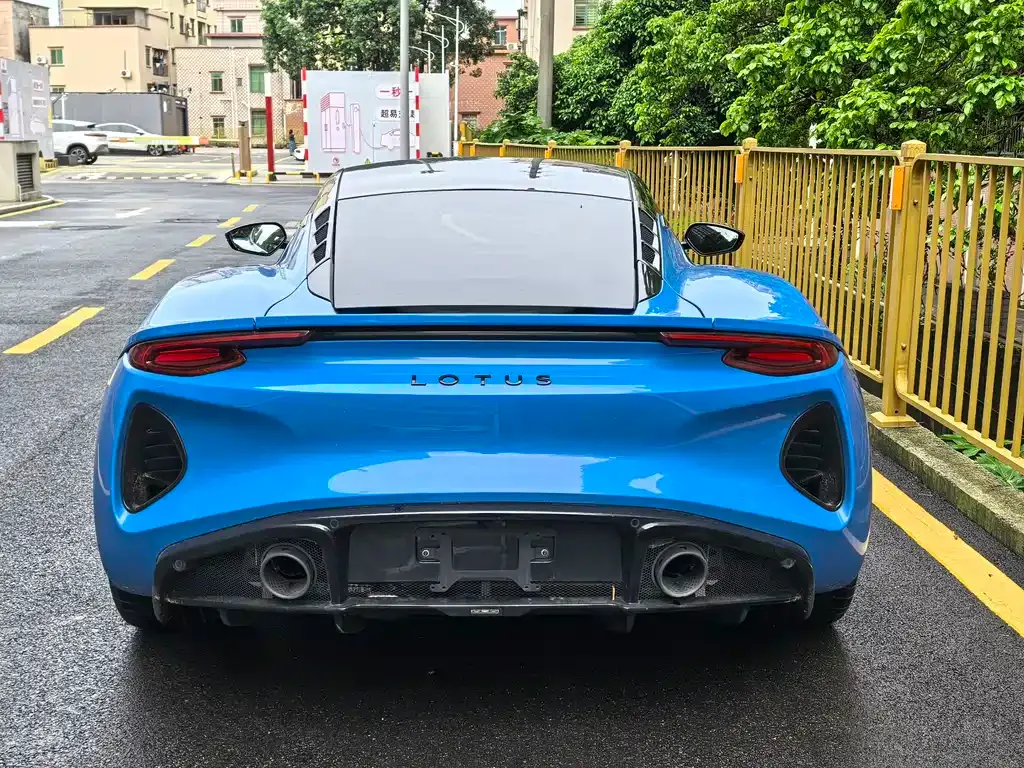 Lotus Emira — фото 4