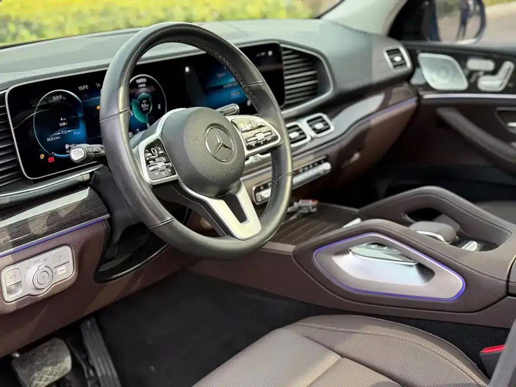 Mercedes-Benz GLE — фото 10