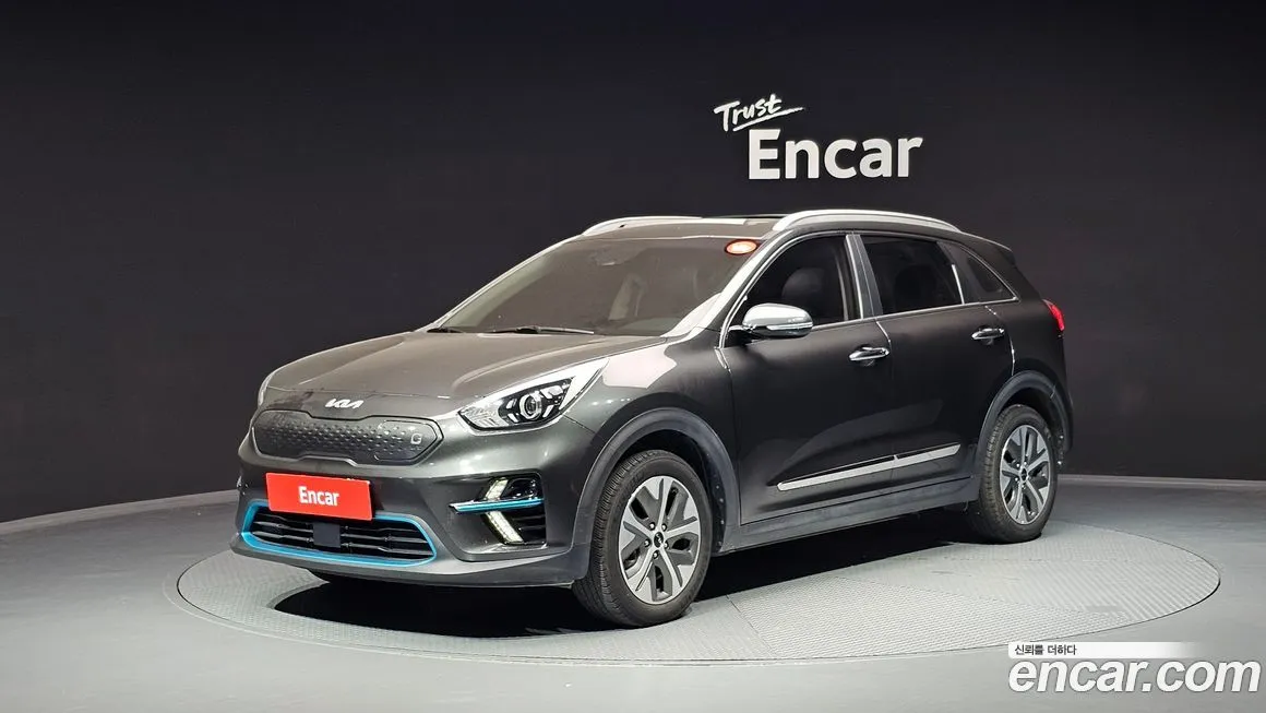 Kia Niro — фото 1