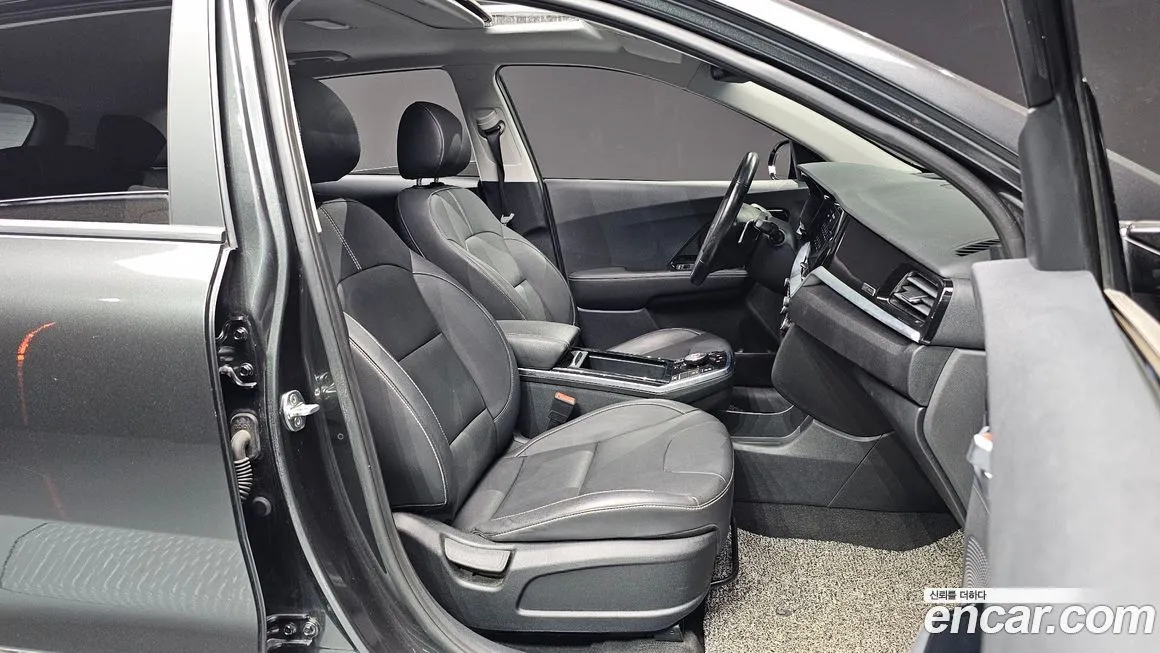 Kia Niro — фото 10