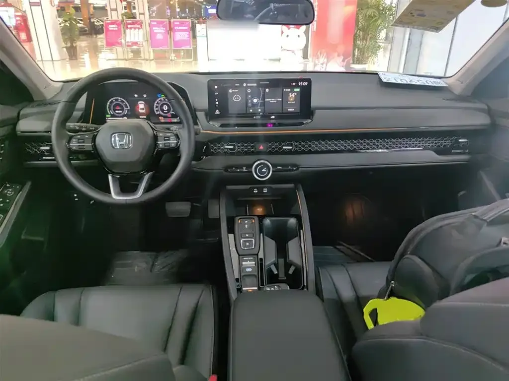 Honda Accord New Energy — фото 10