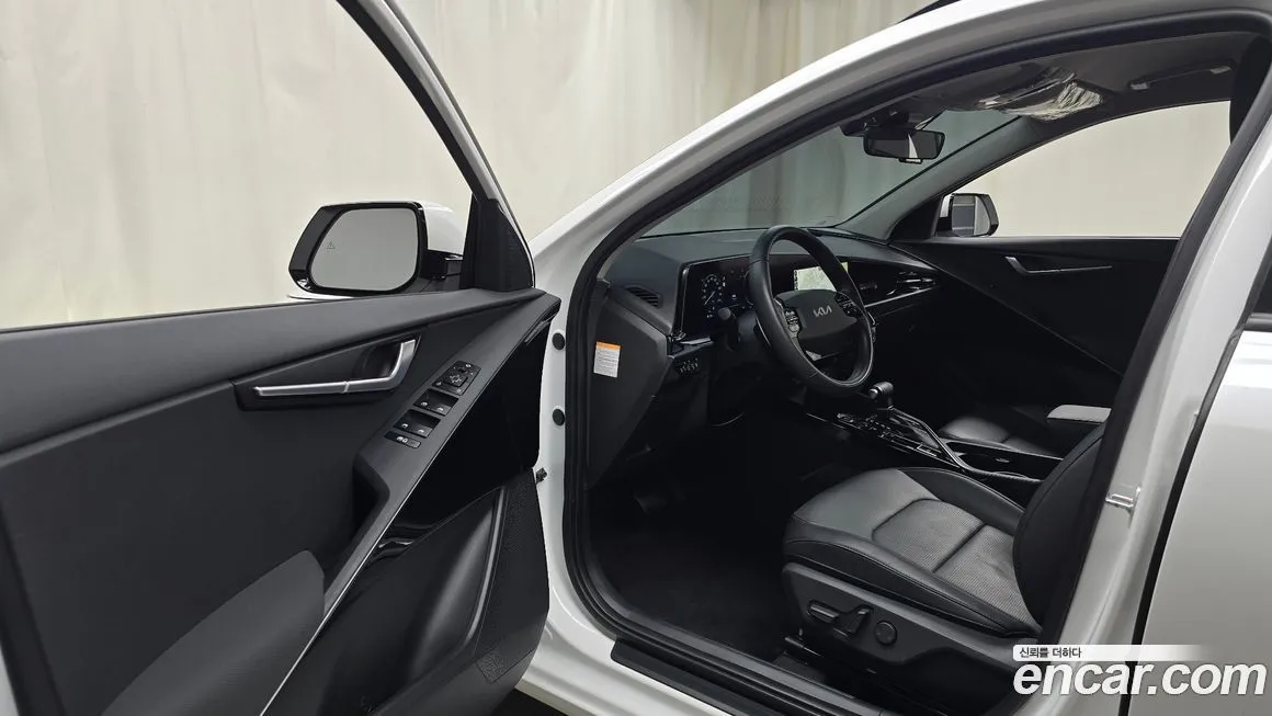 Kia Niro — фото 10