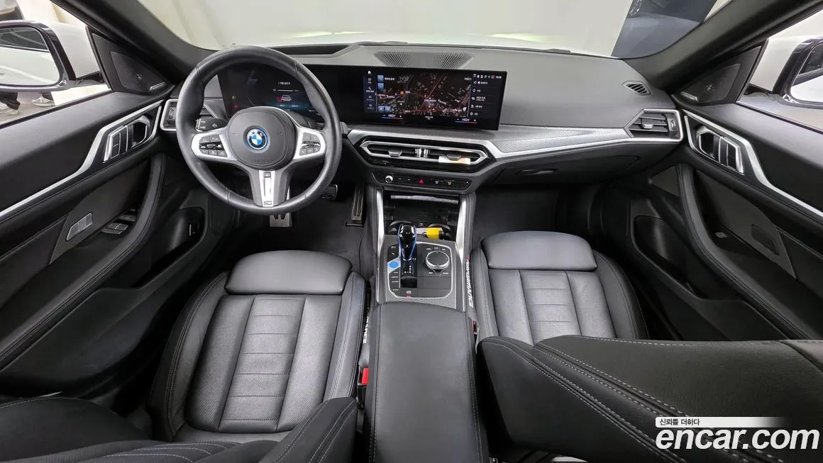 BMW i4 — фото 7