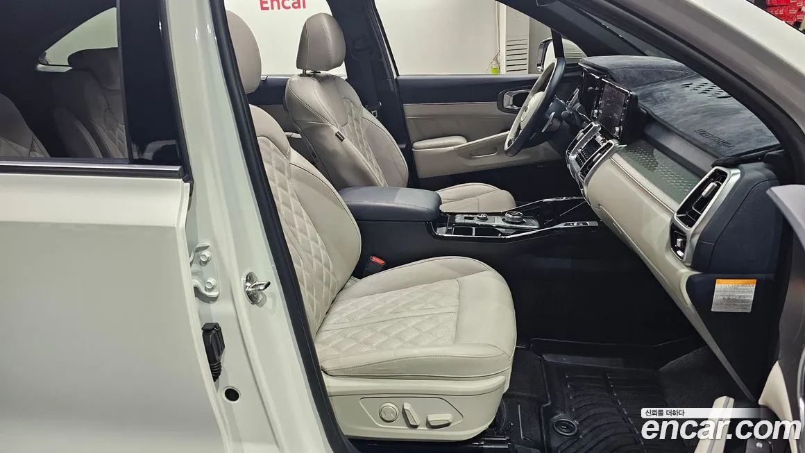 Kia Sorento — фото 10