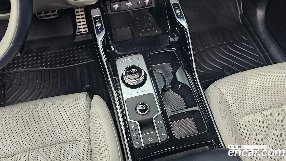 Kia Sorento — фото 9