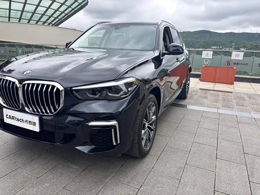 BMW X5 — фото 1
