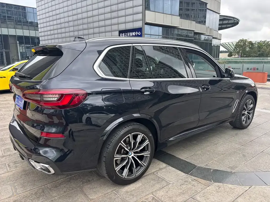 BMW X5 — фото 5