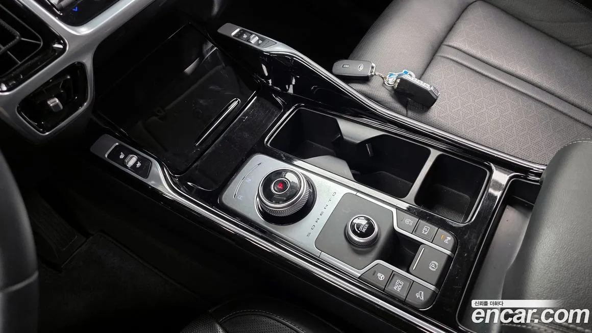 Kia Sorento — фото 9