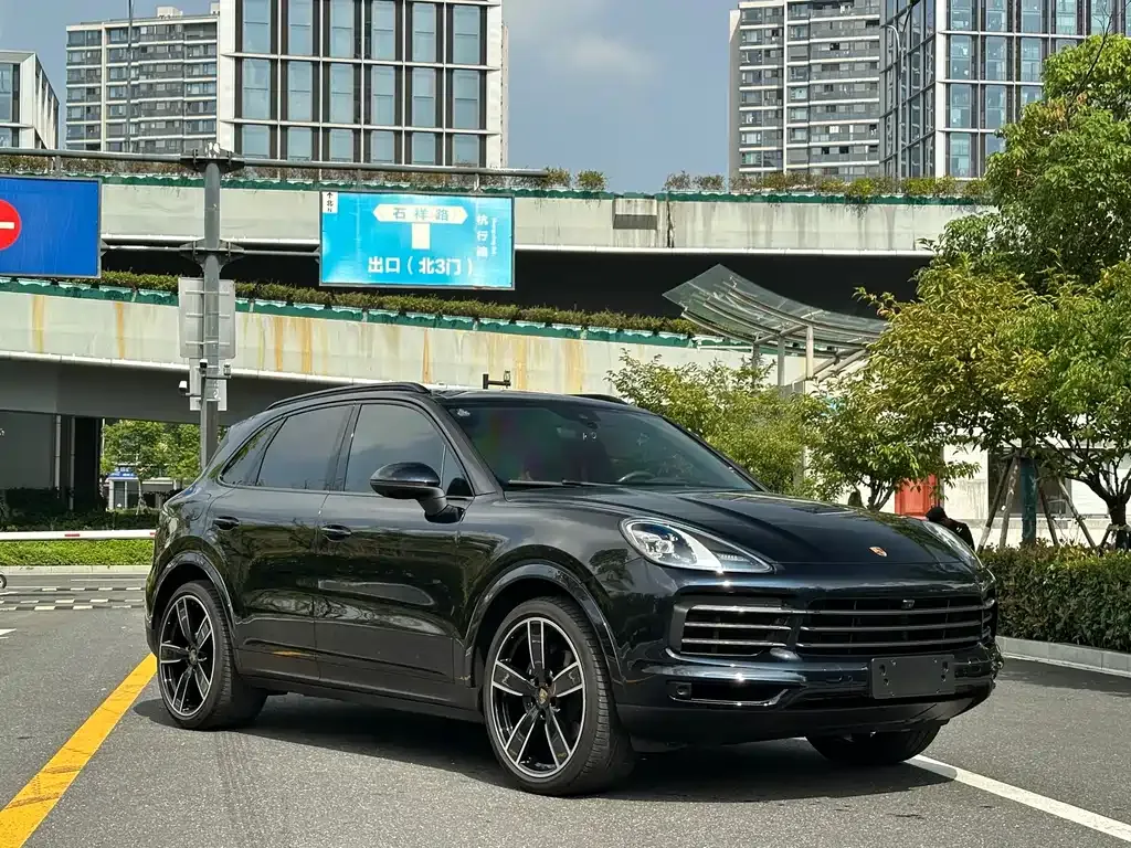 Porsche Cayenne — фото 3