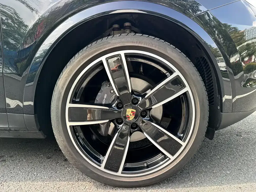 Porsche Cayenne — фото 8