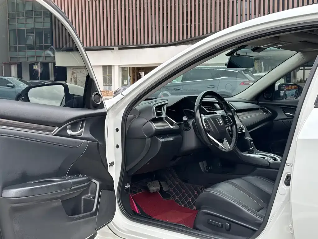 Honda Civic — фото 4