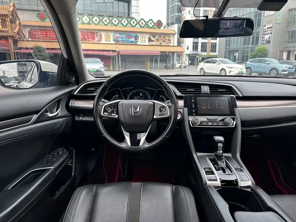 Honda Civic — фото 6