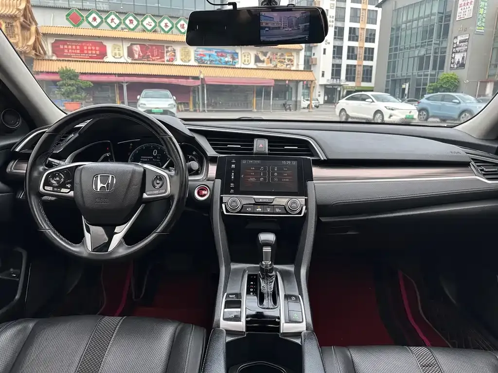 Honda Civic — фото 7