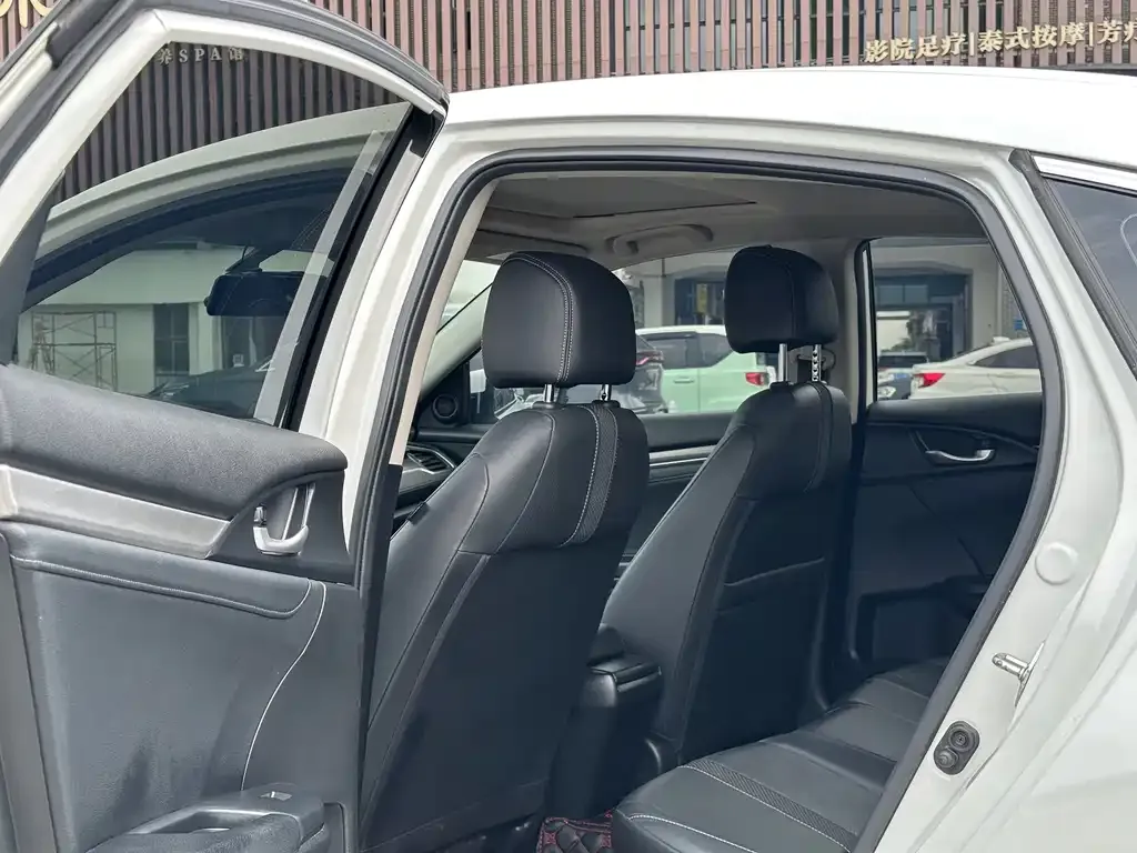 Honda Civic — фото 9