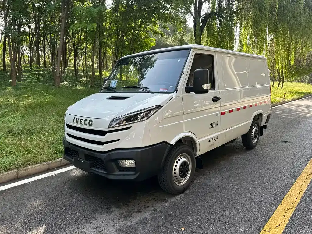 IVECO Daily — фото 10