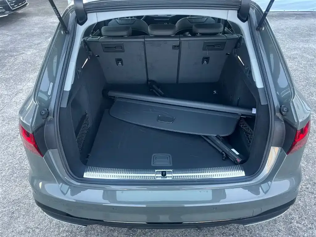 Audi A4 (Import) — фото 6