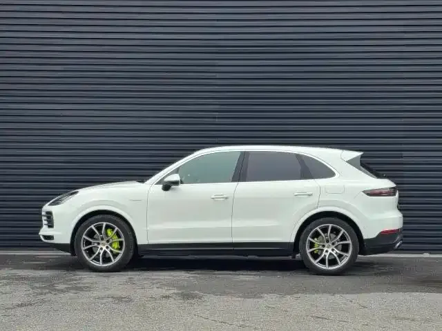Porsche Cayenne Hybrid — фото 3