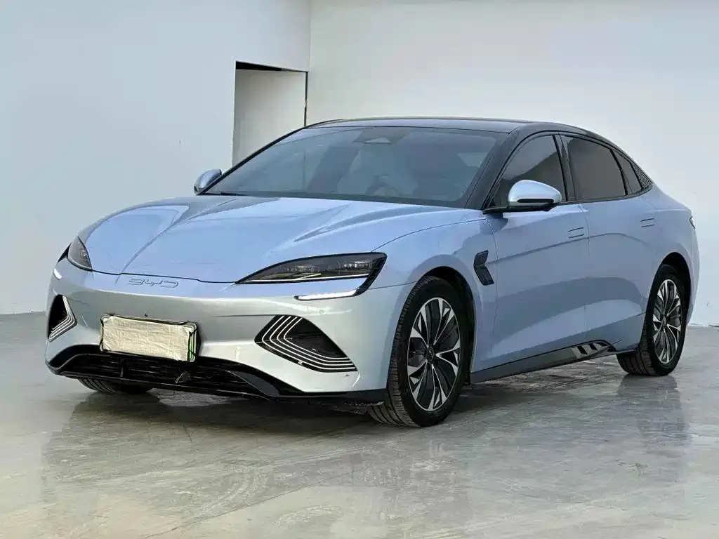 BYD Seal — фото 1