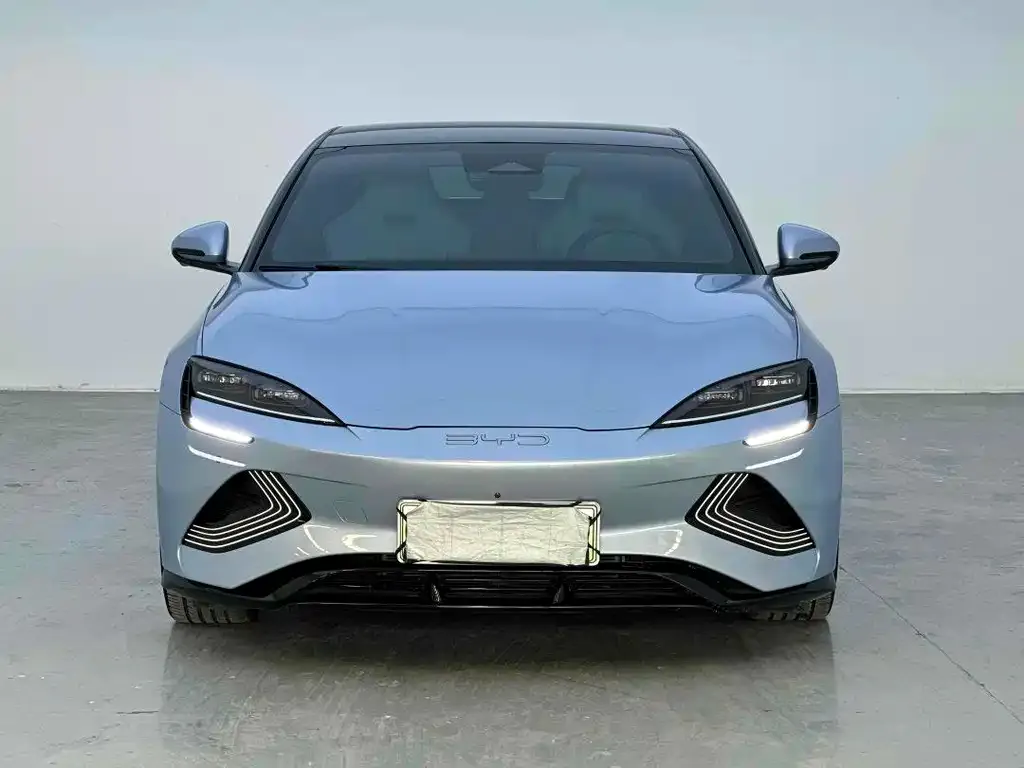 BYD Seal — фото 2