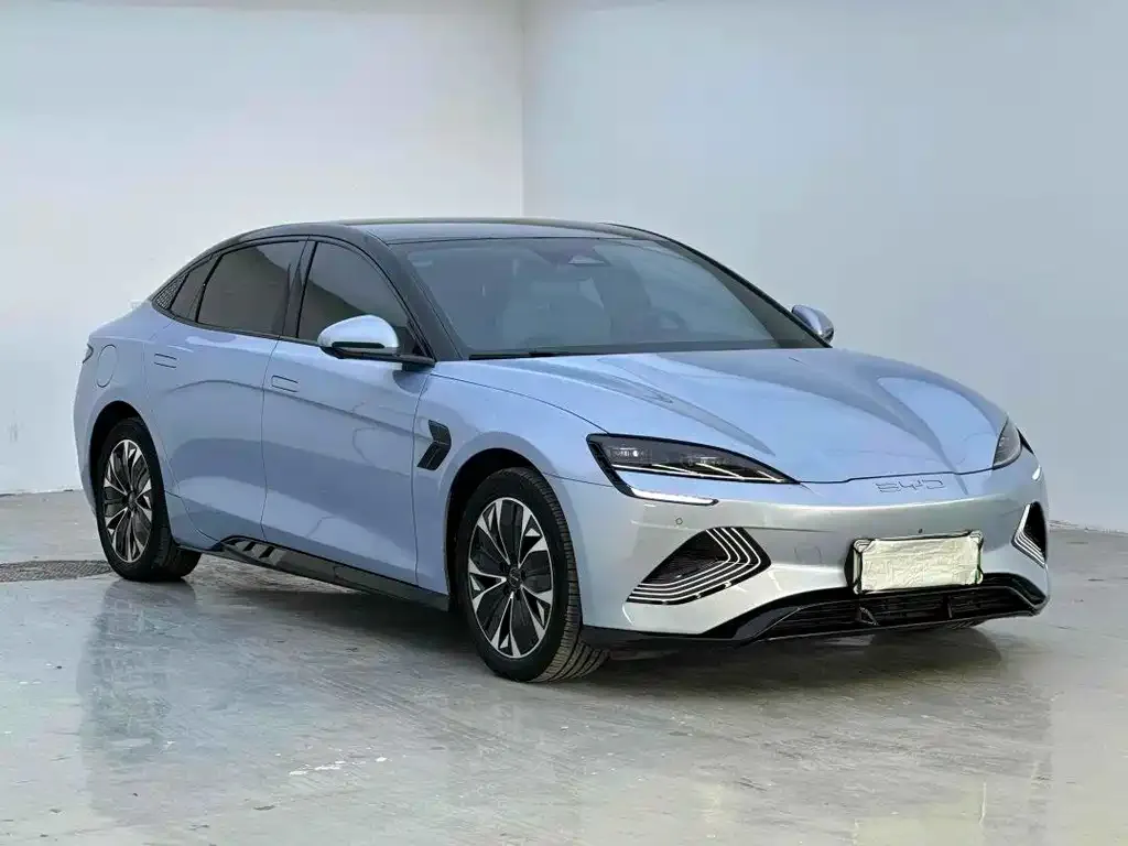 BYD Seal — фото 3