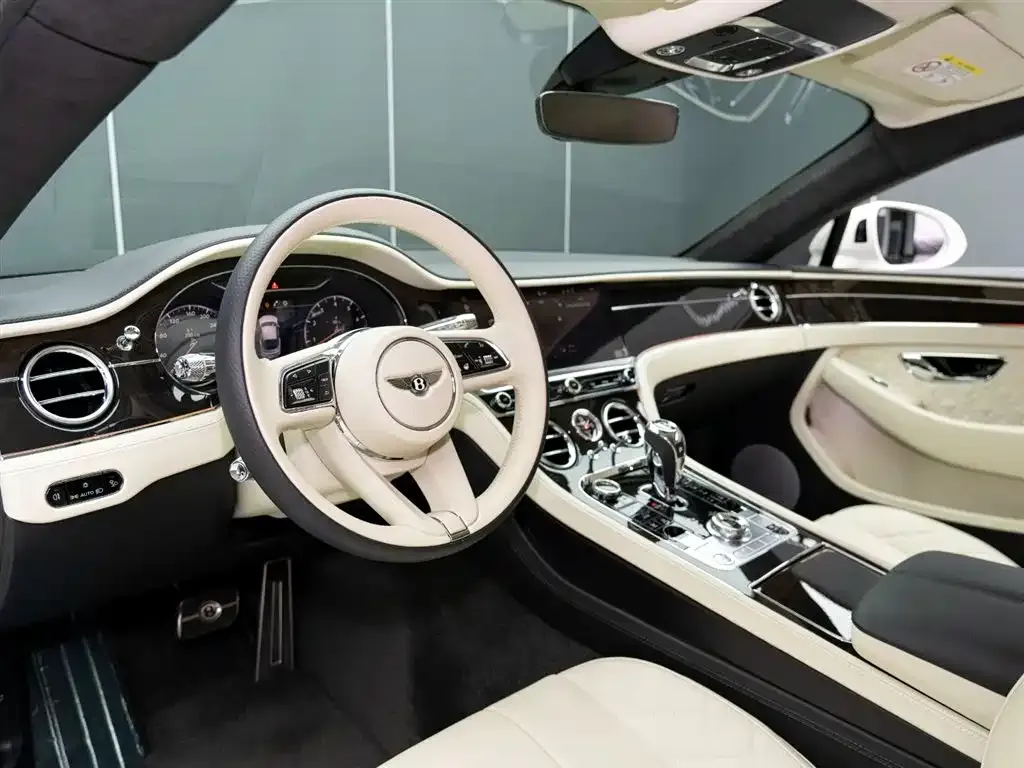 Bentley Continental — фото 9