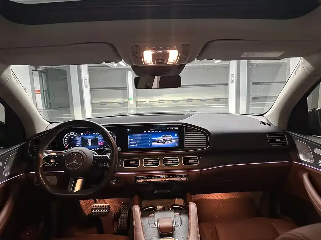 Mercedes-Benz GLS — фото 10